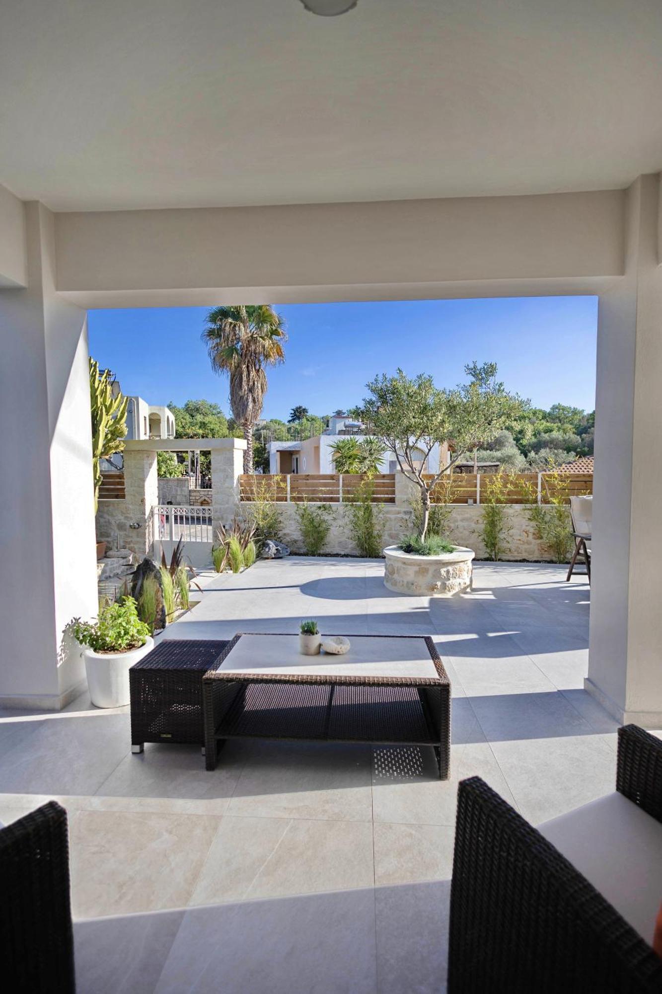 Serenity Garden Retreat Appartement