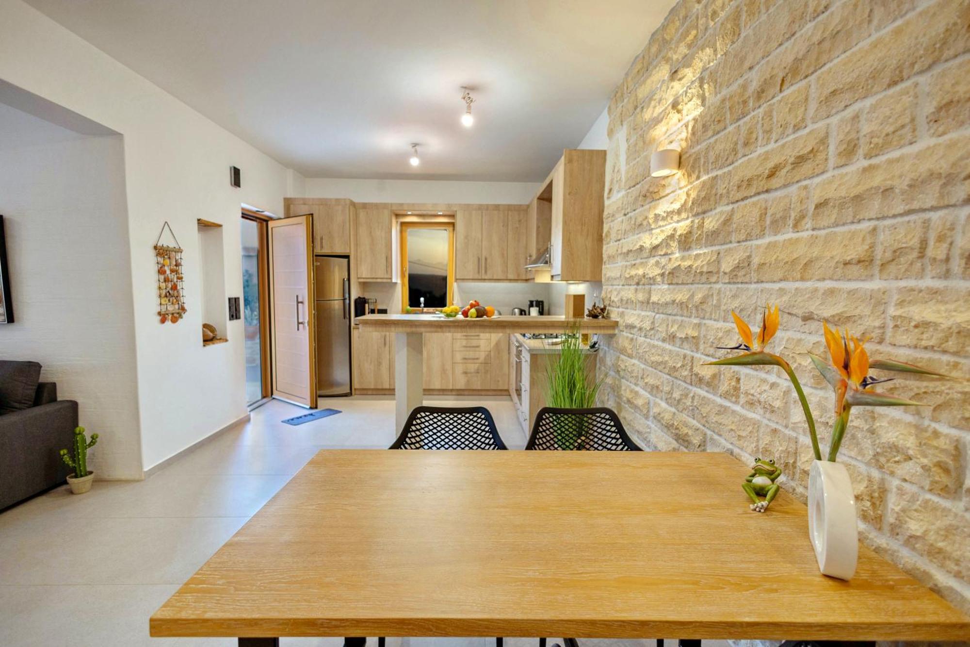 Serenity Garden Retreat Apartament Prinés